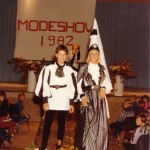 4. Show van middeleeuwse kledij
