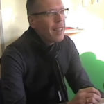In de docentenkamer voor het begin van de lessen