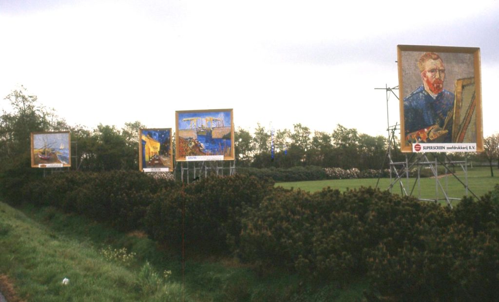 Alle billboards aan deze kant op een rijtje