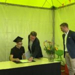 Ondertekening van het diploma