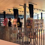 Kijkers tijdens de opening